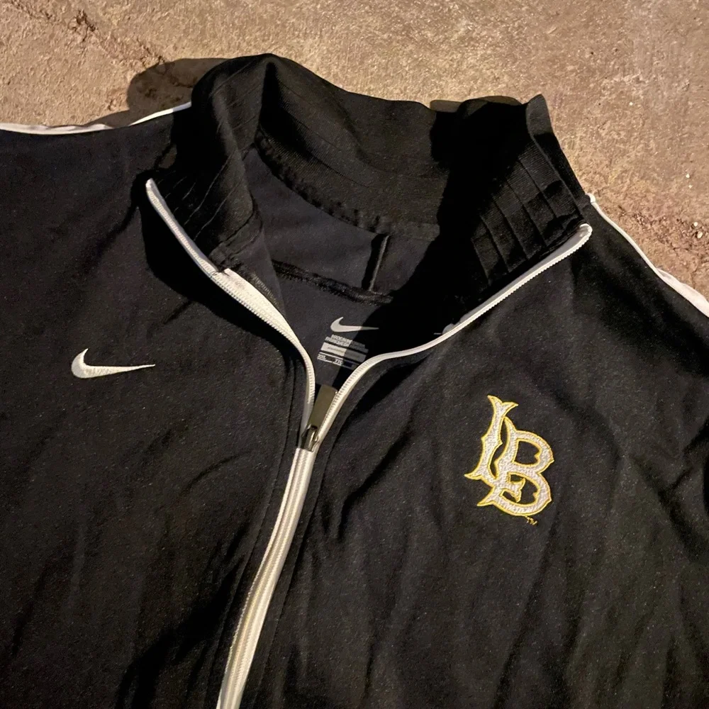 nike long beach state zip up jacket size XXL - Picture 3 of 3